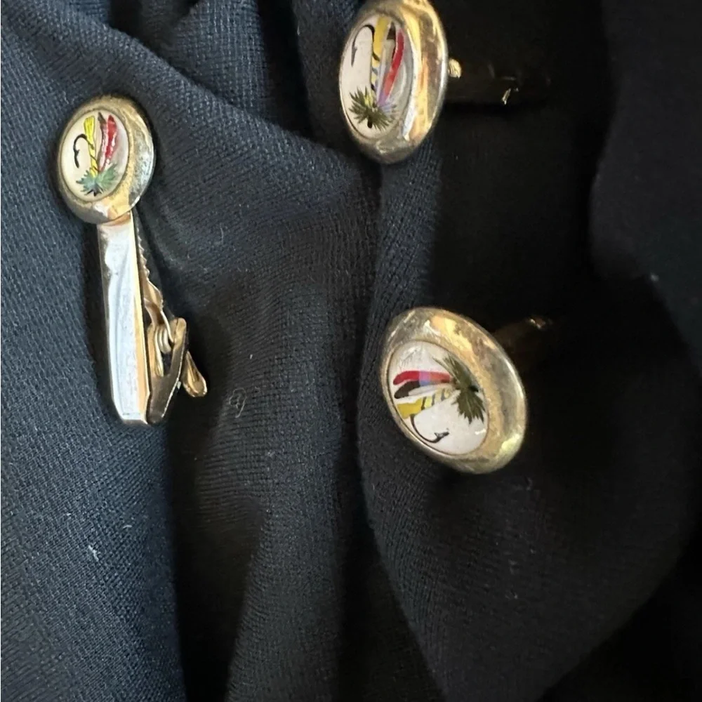 Vintage fly fishing Silver and Multicolor Cufflink and tie clip set
